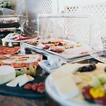 Reindl & Appartments Hotel 3*